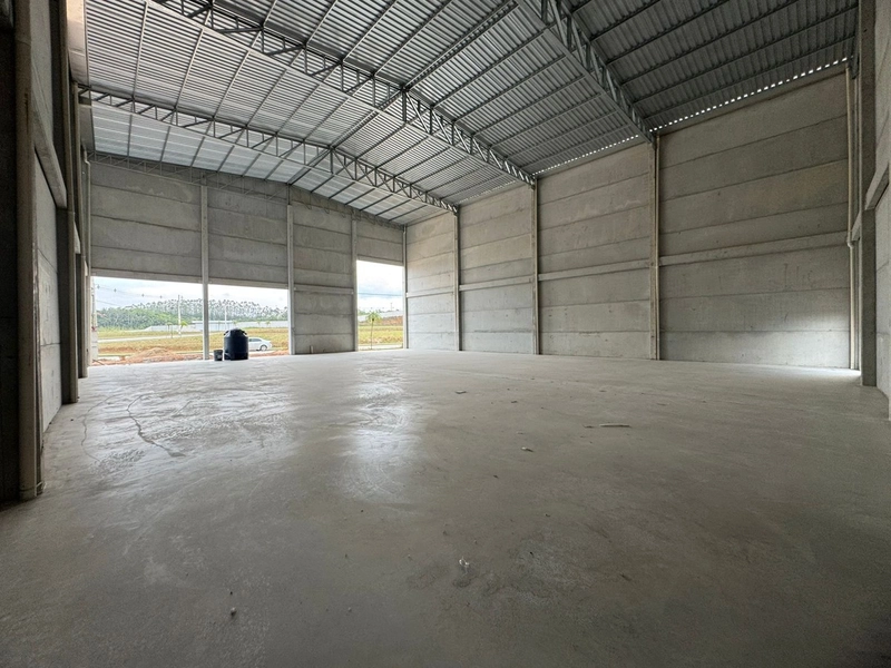 Galpão em condomínio comercial, para mais segurança e comodidade: 2ª foto da galeria de imagens do imóvel