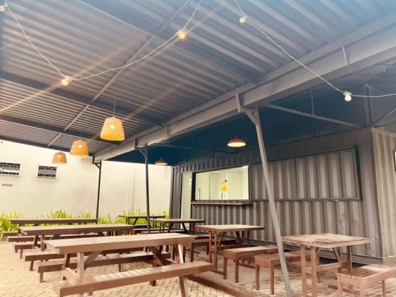 Container para lanchonete, com excelente espaço para seu comércio: 2ª foto da galeria de imagens do imóvel