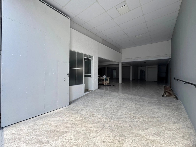 Precisa de galpão com 500m²  Veja esta opção,em excelente localização!: 4ª foto da galeria de imagens do imóvel