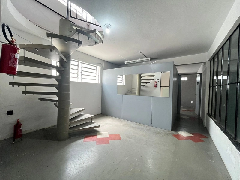 Precisa de galpão com 180m²? Veja esta opção,em excelente localização!: 6ª foto da galeria de imagens do imóvel