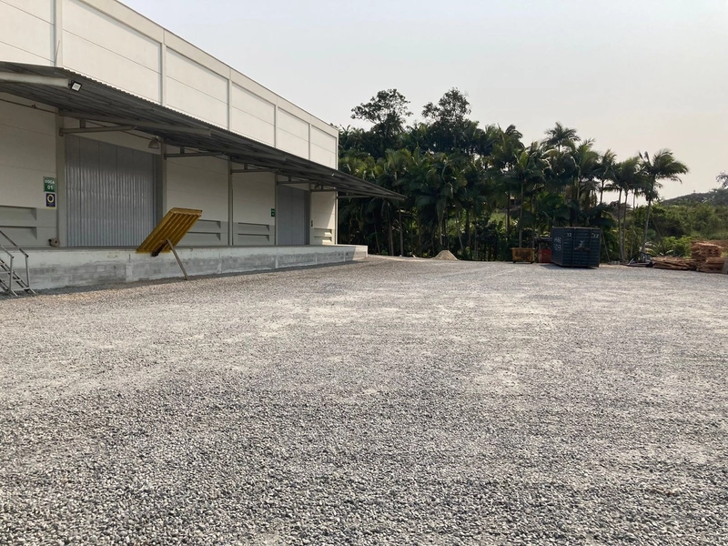 Galpão com excelente infraestrutura, para locação em Brusque!: 3ª foto da galeria de imagens do imóvel