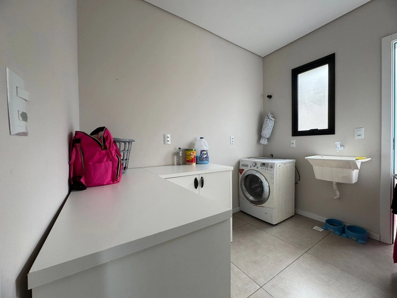 Á venda esta casa ampla com piscina, para grandes momentos em família☺: 12ª foto da galeria de imagens do imóvel