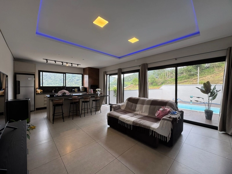 Á venda esta casa ampla com piscina, para grandes momentos em família☺: 11ª foto da galeria de imagens do imóvel