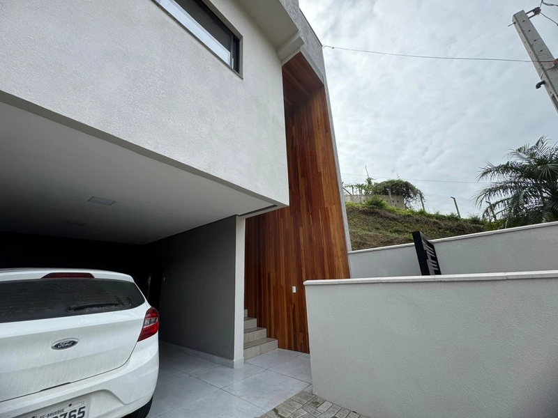 Á venda esta casa ampla com piscina, para grandes momentos em família☺: 4ª foto da galeria de imagens do imóvel