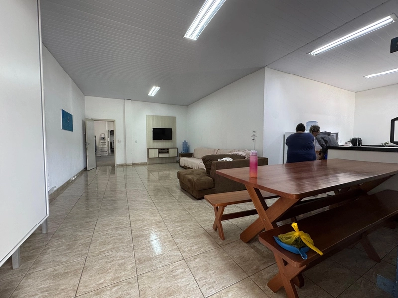 Galpão com excelente infraestrutura para você instalar sua empresa: 32ª foto da galeria de imagens do imóvel