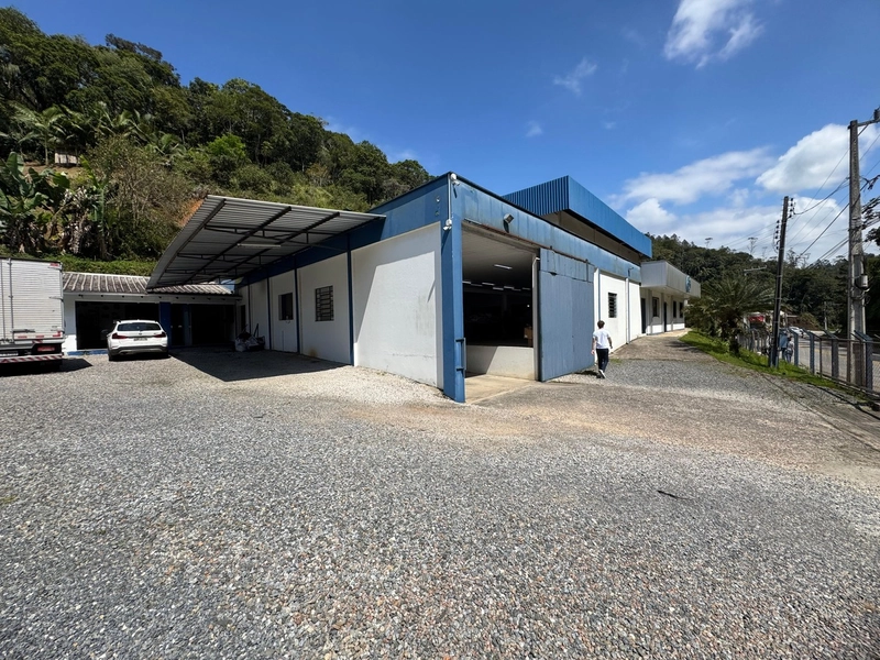 Galpão com excelente infraestrutura para você instalar sua empresa: 8ª foto da galeria de imagens do imóvel