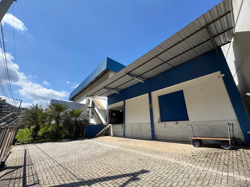 Galpão com excelente infraestrutura para você instalar sua empresa: 14ª foto da galeria de imagens do imóvel