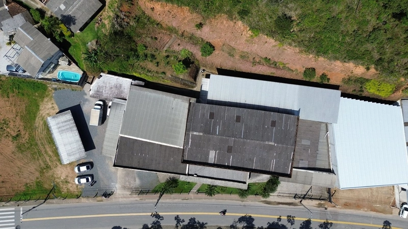 Galpão com excelente infraestrutura para você instalar sua empresa: 5ª foto da galeria de imagens do imóvel
