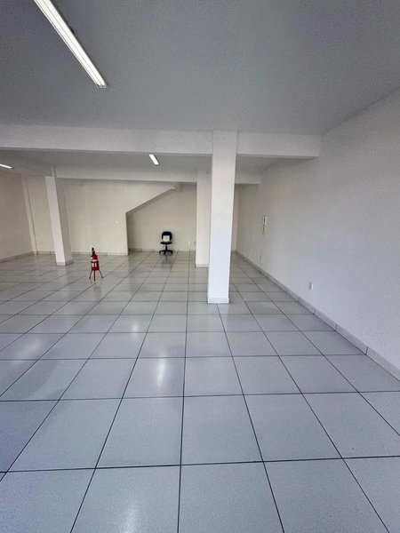 Sala Comercial para Locação no Centro de Brusque!: 2ª foto da galeria de imagens do imóvel