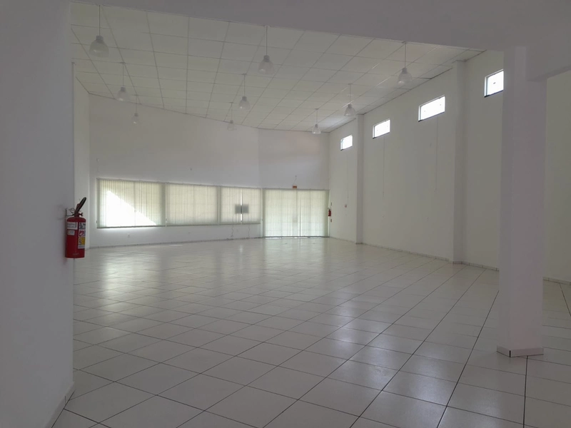 Excelente oportunidade para sua empresa,este Galpão com 430m²: 2ª foto da galeria de imagens do imóvel