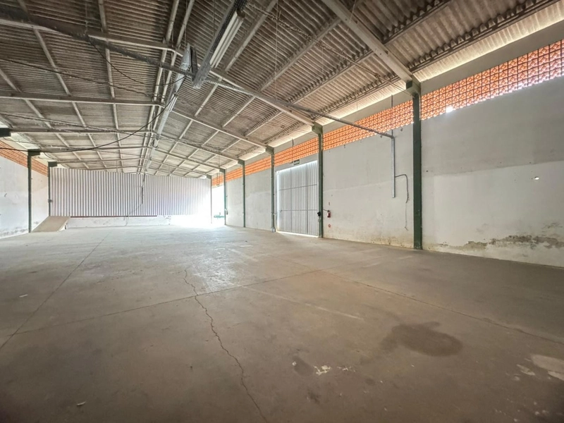 GALPÃO PARA LOCAÇÃO – 500 m² ,amplo pátio: 7ª foto da galeria de imagens do imóvel