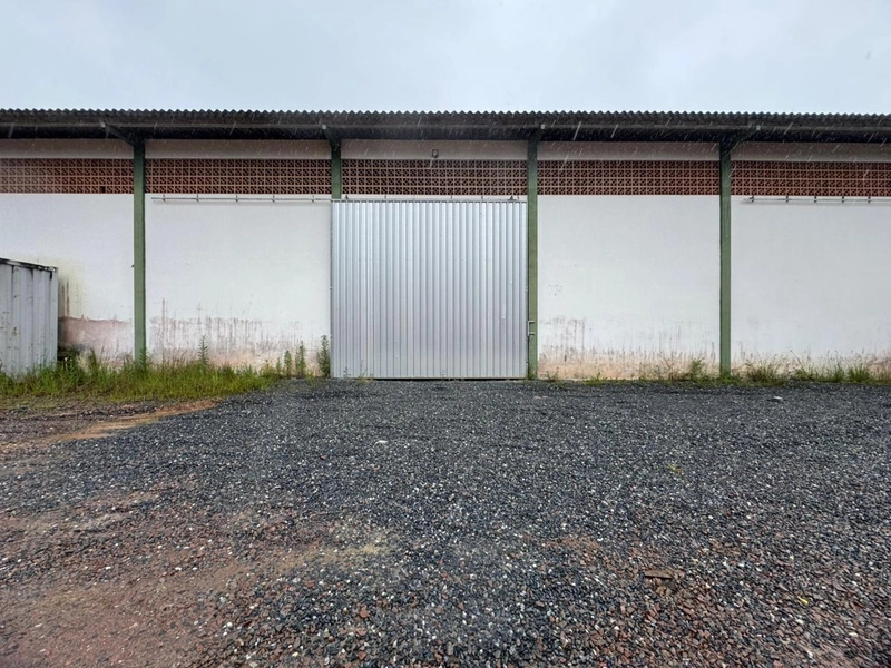 GALPÃO PARA LOCAÇÃO – 500 m² ,amplo pátio: 6ª foto da galeria de imagens do imóvel