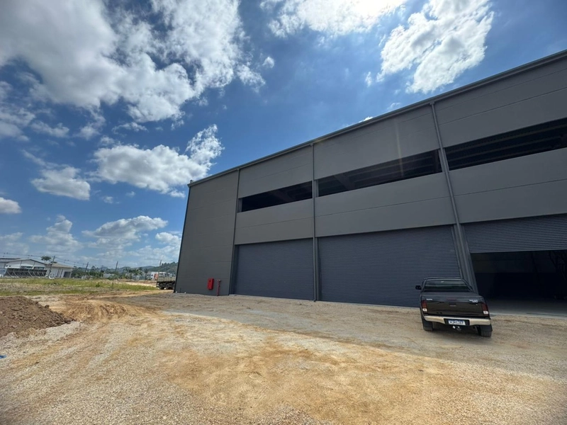 Em Brusque,1.250m²,ideal para armazenamento vertical, amplo pátio: 5ª foto da galeria de imagens do imóvel