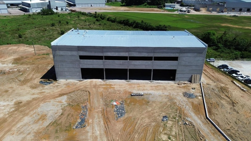 Em Brusque,1.350m²,ideal para armazenamento vertical, amplo pátio: 1ª foto da galeria de imagens do imóvel