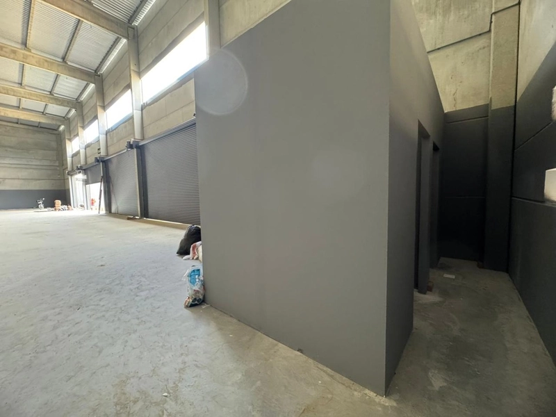 Em Brusque,1.250m²,ideal para armazenamento vertical, amplo pátio: 15ª foto da galeria de imagens do imóvel