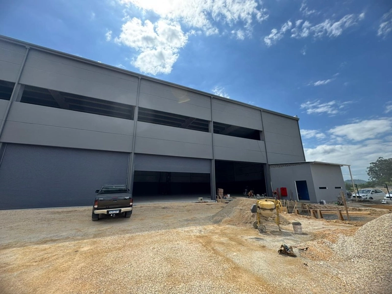 Em Brusque,1.250m²,ideal para armazenamento vertical, amplo pátio: 11ª foto da galeria de imagens do imóvel