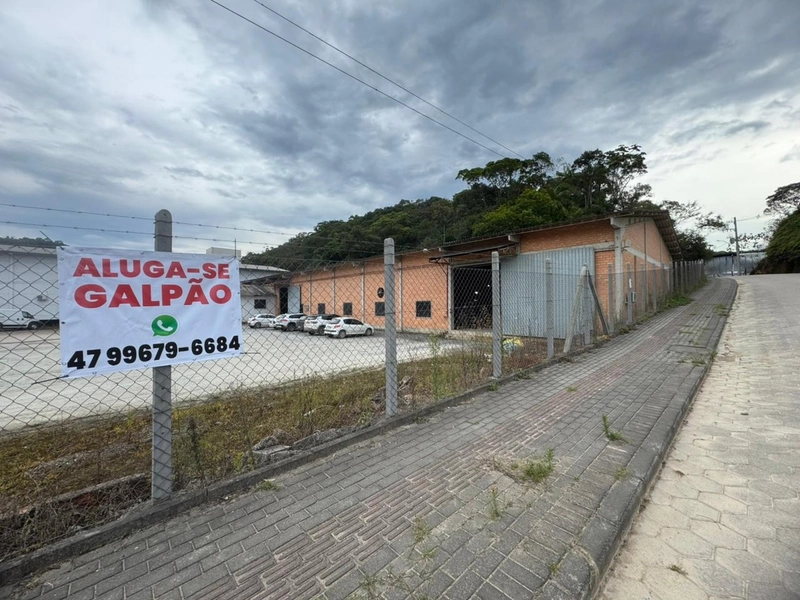 Alugue seu Galpão CONOSCO, como este de 500m² na cidade de Guabiruba.