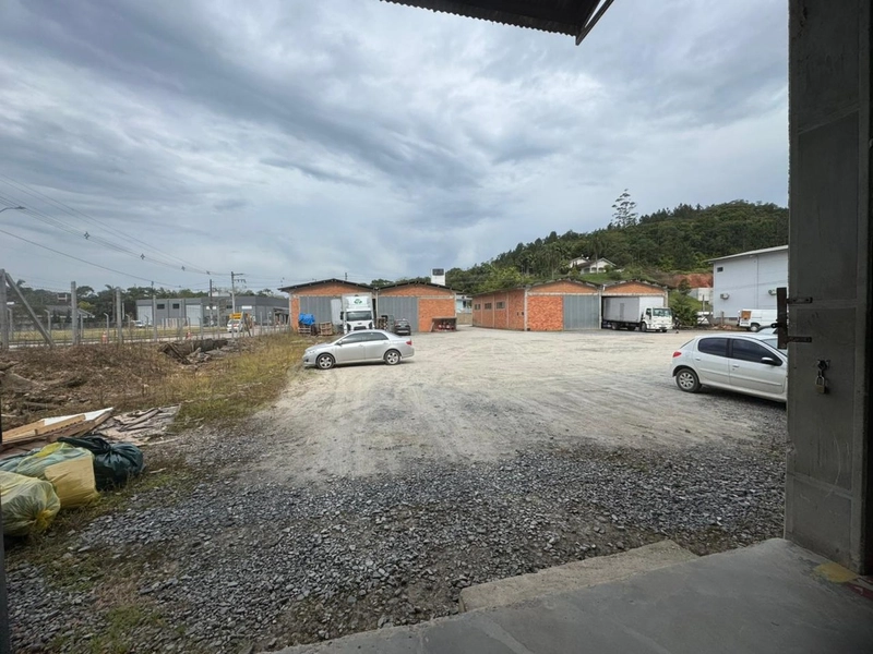 Alugue seu Galpão CONOSCO, como este de 500m² na cidade de Guabiruba.: 3ª foto da galeria de imagens do imóvel
