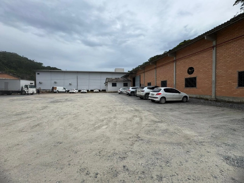 Alugue seu Galpão CONOSCO, como este de 500m² na cidade de Guabiruba.: 2ª foto da galeria de imagens do imóvel