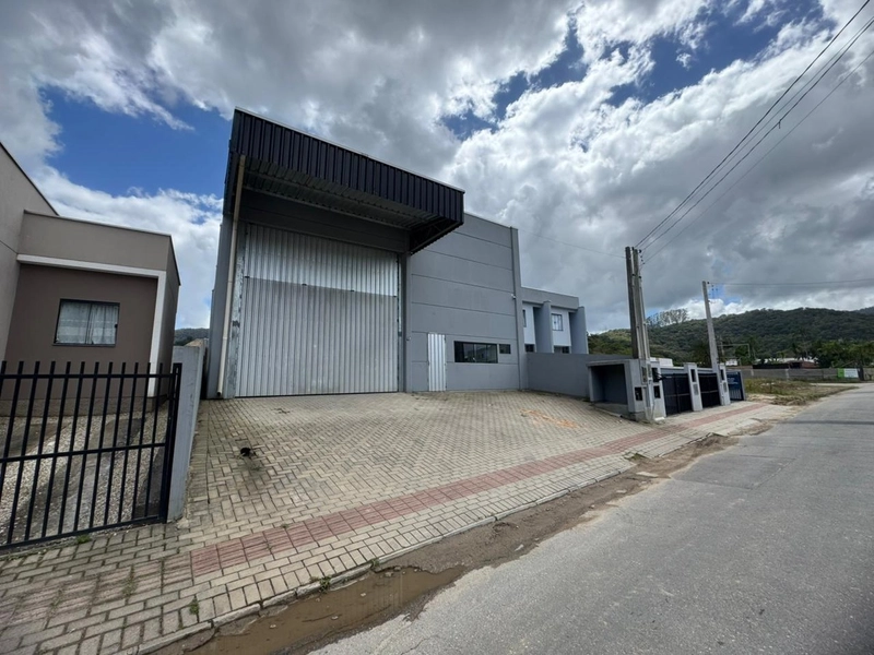 Aqui uma boa metragem para você expandir seus negócios !: 2ª foto da galeria de imagens do imóvel