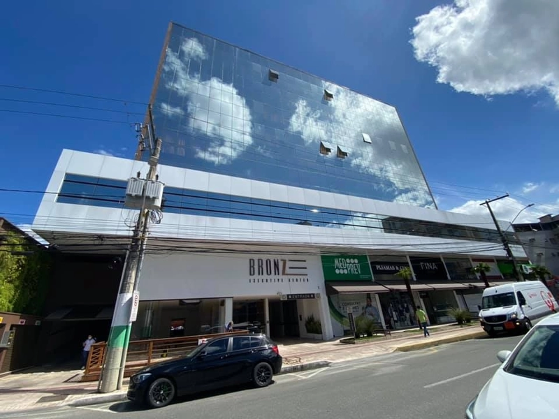 Sala Comercial para locação no Edifício Bronze no Centro de Brusque: 1ª foto da galeria de imagens do imóvel