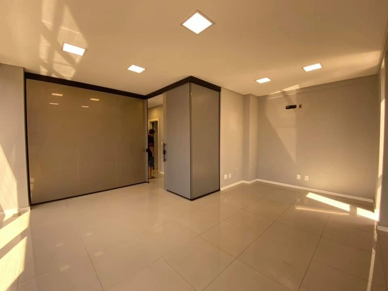Sala Comercial para locação no Edifício Bronze no Centro de Brusque: 11ª foto da galeria de imagens do imóvel