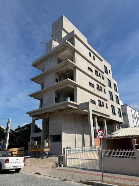 Apartamento em Bombinhas,a  280m² da praia (mar de fora): 3ª foto da galeria de imagens do imóvel
