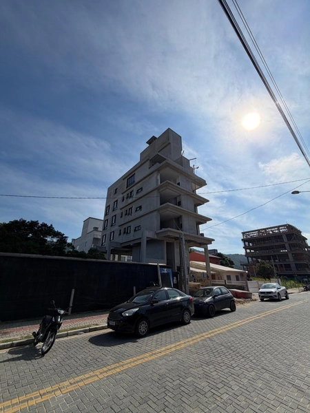 Apartamento em Bombinhas,a  280m² da praia (mar de fora): 2ª foto da galeria de imagens do imóvel