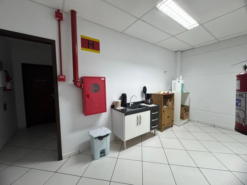 1233m² para você instalar sua empresa,alugue conosco sem burocracia: 19ª foto da galeria de imagens do imóvel