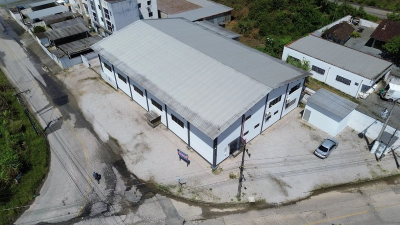 1233m² para você instalar sua empresa,alugue conosco sem burocracia