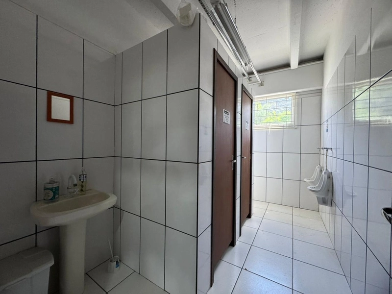 1233m² para você instalar sua empresa,alugue conosco sem burocracia: 14ª foto da galeria de imagens do imóvel