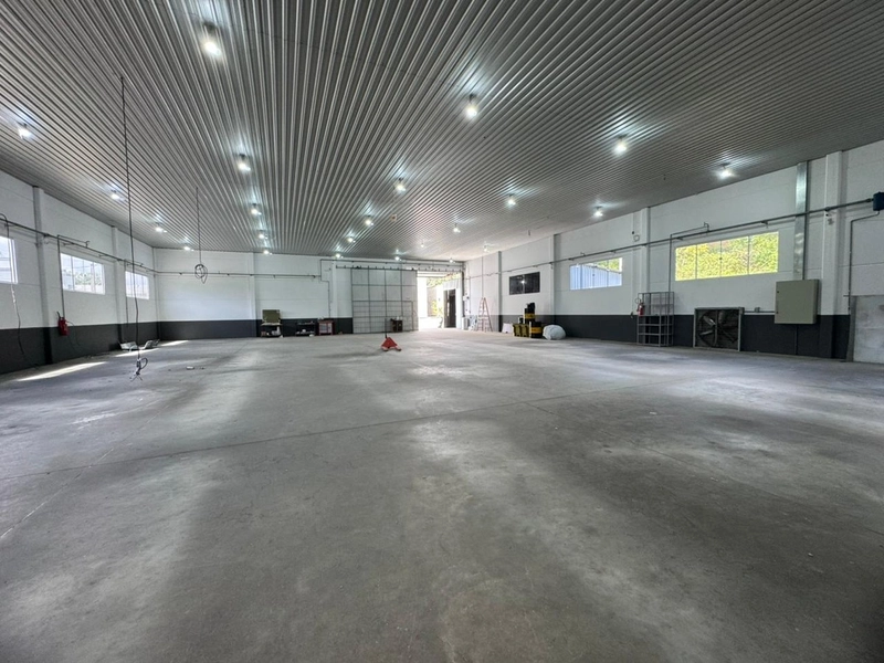 1233m² para você instalar sua empresa,alugue conosco sem burocracia: 7ª foto da galeria de imagens do imóvel