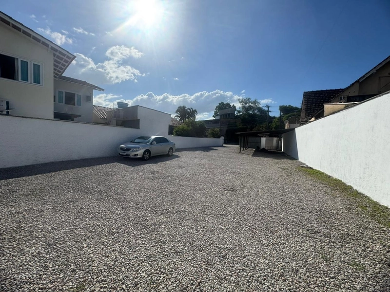 Galpão Comercial para Locação – 247m² | Amplo Pátio Fechado | R$ 5.90: 11ª foto da galeria de imagens do imóvel