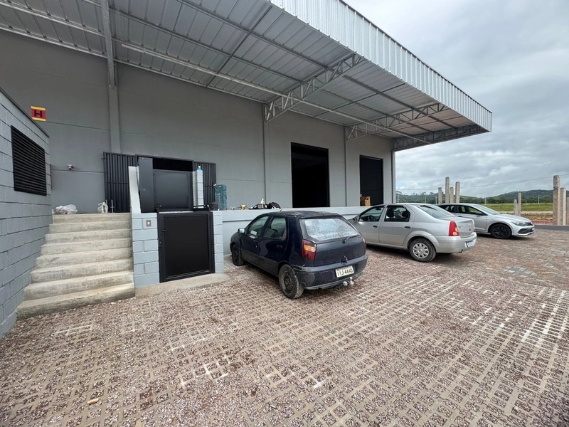 Imperdível esse Galpão com área total de  1.121,75m²,locação em Itajaí: 9ª foto da galeria de imagens do imóvel