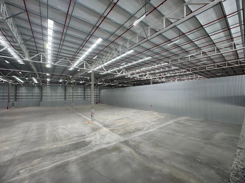 Galpão logístico,pé direito 12 m direito livre com alta segurança!: 8ª foto da galeria de imagens do imóvel