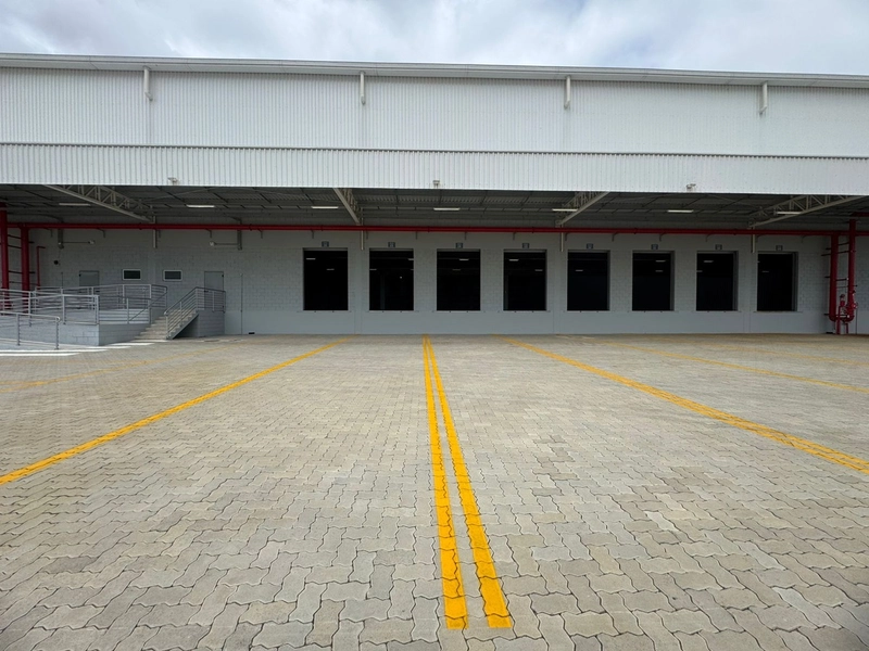 Galpão logístico,pé direito 12 m direito livre com alta segurança!: 2ª foto da galeria de imagens do imóvel