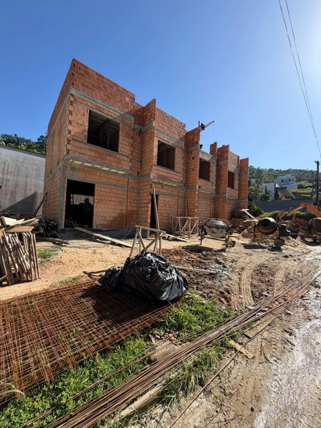 Sobrados 60,74m²,bairro Azambuja,poucas unidades,pagamento facilitado: 4ª foto da galeria de imagens do imóvel