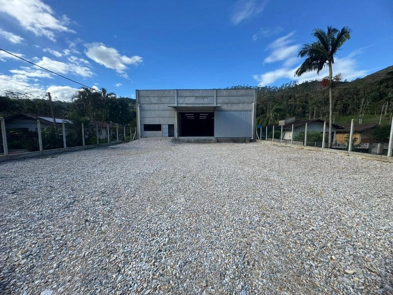 Galpão Industrial/ Comercial à Venda ou Locação – Guabiruba-SC