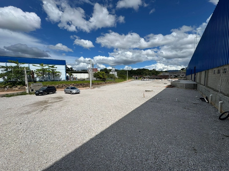 COMPLEXO DE GALPÕES COMERCIAIS, INDUSTRIAIS E LOGÍSTICOS: 2ª foto da galeria de imagens do imóvel