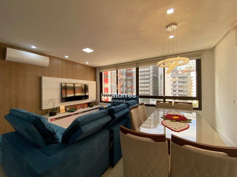 Apartamento de 2 suítes à venda ao lado das Quatro Praças em Torres: 2ª foto da galeria de imagens do imóvel