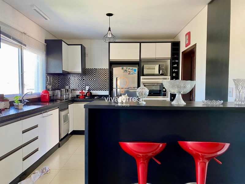 Casa com 4 suítes à venda: 10ª foto da galeria de imagens do imóvel