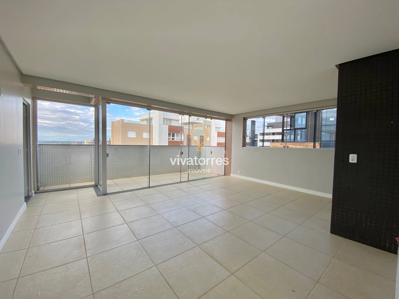 Cobertura duplex de 3 suítes à venda próximo ao mar em Torres: 18ª foto da galeria de imagens do imóvel