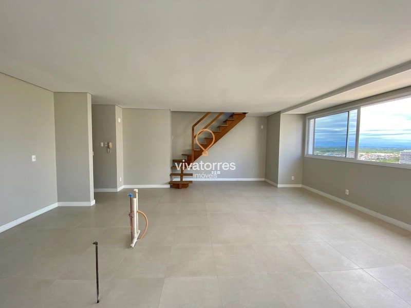 Cobertura duplex de 3 suítes à venda próximo ao mar em Torres: 3ª foto da galeria de imagens do imóvel