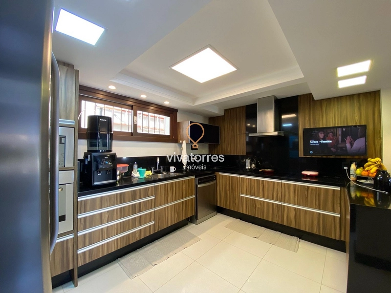 Casa de 4 dormitórios com suíte master à venda em Torres: 55ª foto da galeria de imagens do imóvel