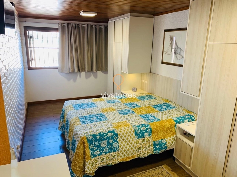 Casa com 5 dormitórios a uma quadra do mar: 21ª foto da galeria de imagens do imóvel