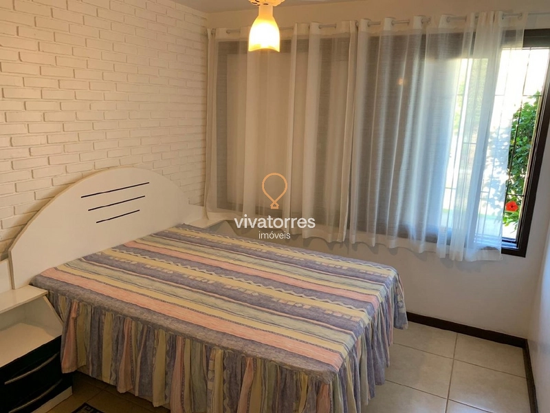 Casa com 5 dormitórios a uma quadra do mar: 15ª foto da galeria de imagens do imóvel
