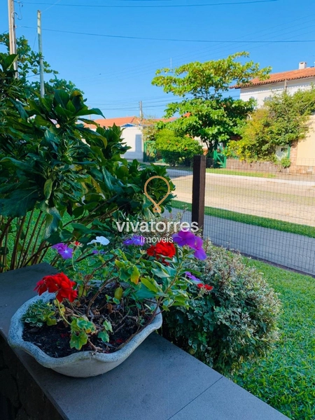 Casa com 5 dormitórios a uma quadra do mar: 7ª foto da galeria de imagens do imóvel