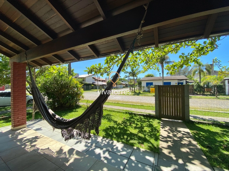 Casa a 2 quadras da praia em Torres: 5ª foto da galeria de imagens do imóvel