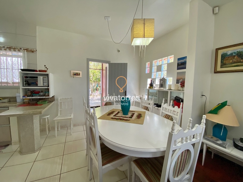 Casa a 2 quadras da praia em Torres: 10ª foto da galeria de imagens do imóvel