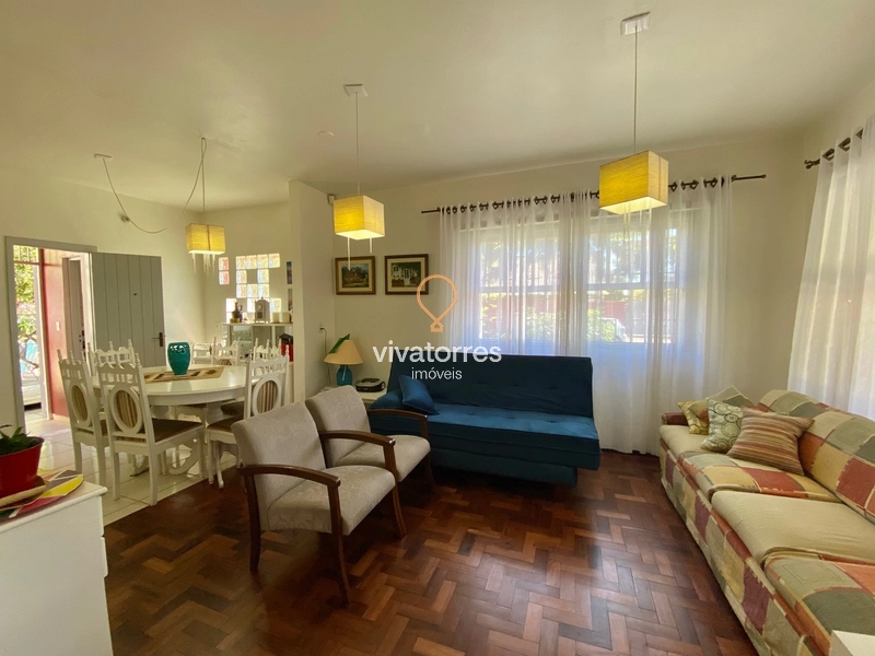 Casa a 2 quadras da praia em Torres: 7ª foto da galeria de imagens do imóvel